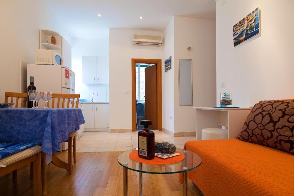 Val Apartments سبليت الغرفة الصورة